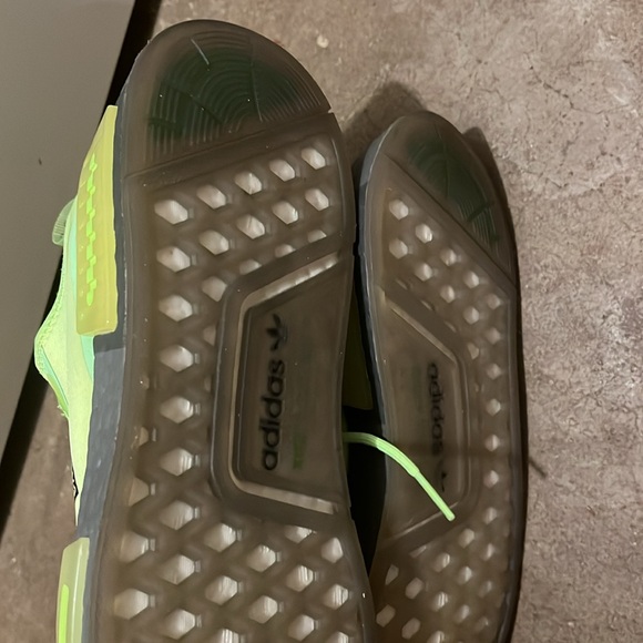 NMD R1 Adidas Sneakers - Picture 4 of 5